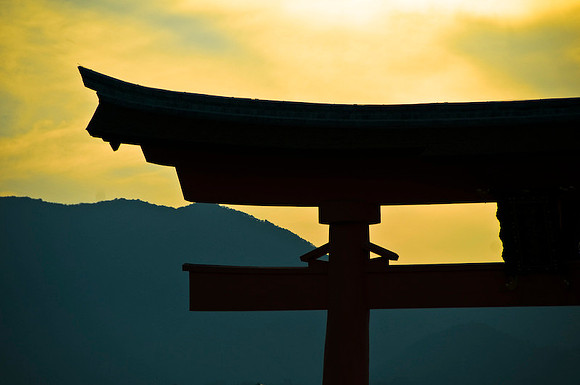ITSUKUSHIMA SHRINE