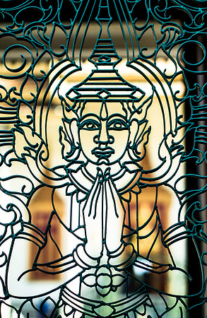PHNOM PENH TEMPLE