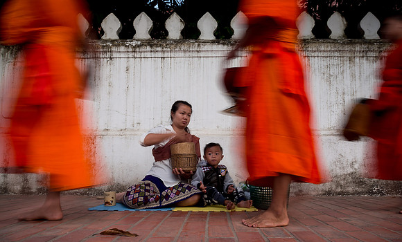 LUANG PRABANG, TAK BAT