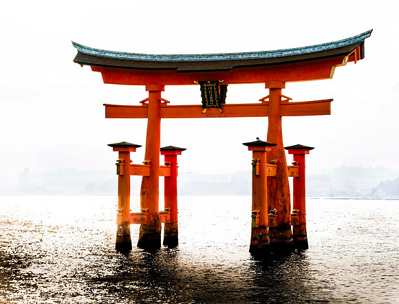 ITSUKUSHIMA SHRINE